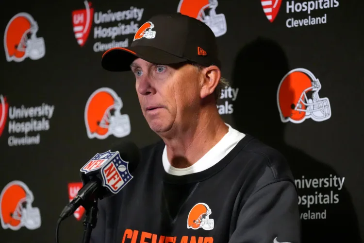 The Browns Offense Looks Exposed After Fourth-Quarter Magic Runs Out vs. Jets
